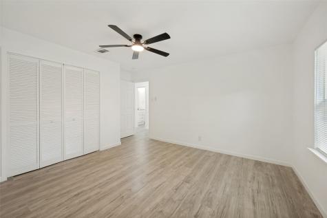 6825 Jewell Avenue Fort Worth TX 76112