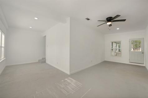 6825 Jewell Avenue Fort Worth TX 76112