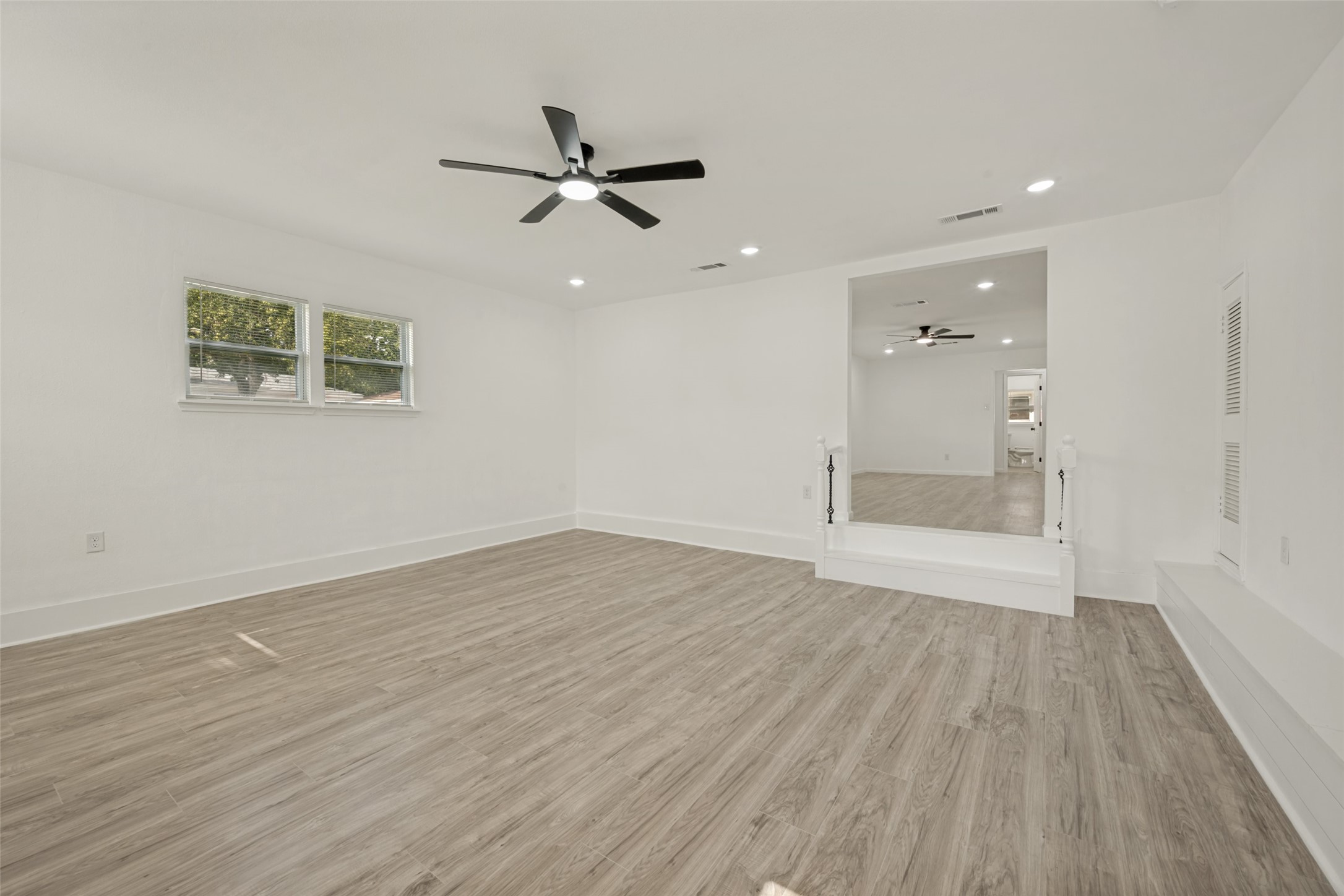 6825 Jewell Avenue Fort Worth TX 76112