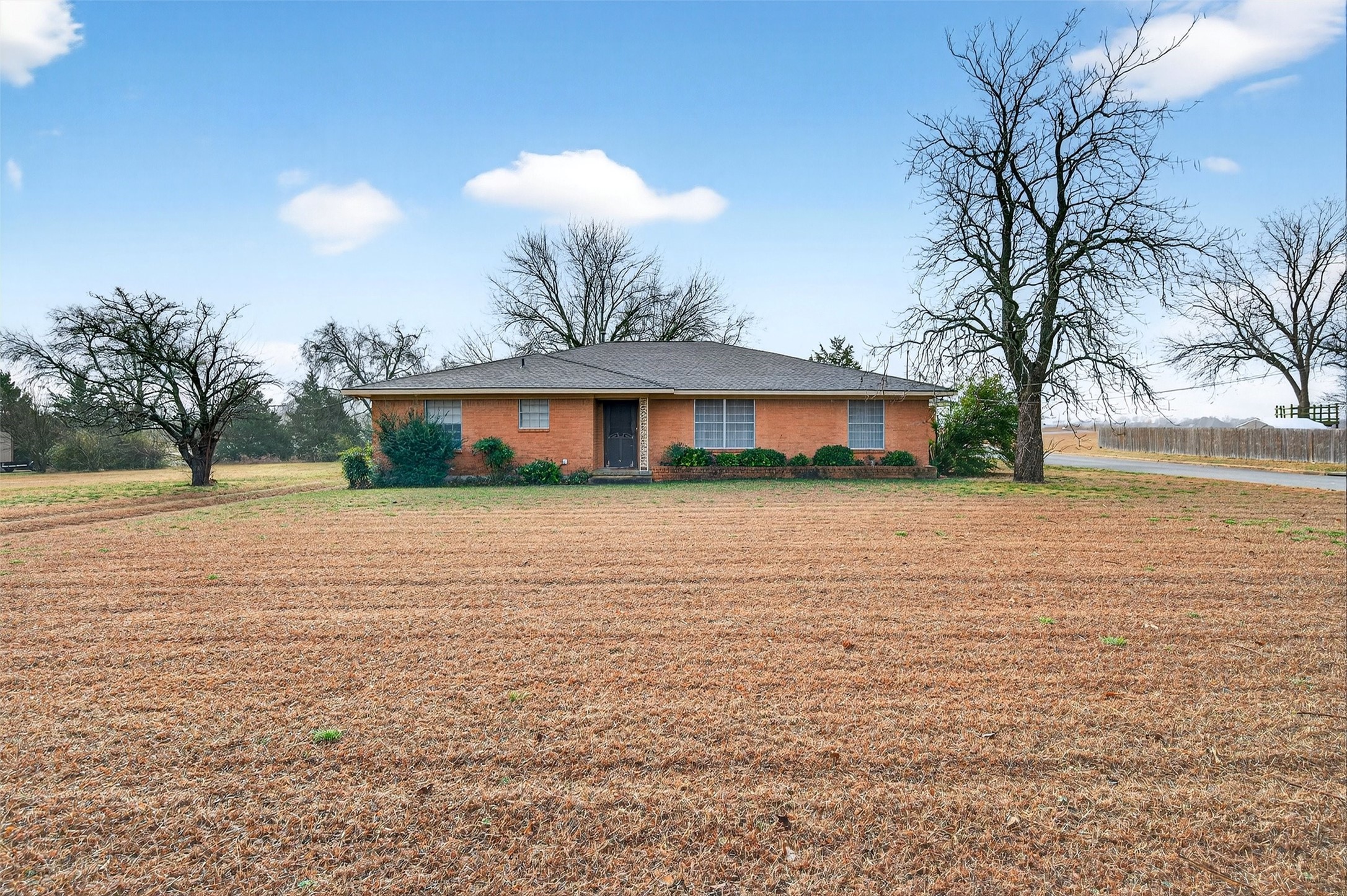3928 W Houston Street Sherman TX 75092