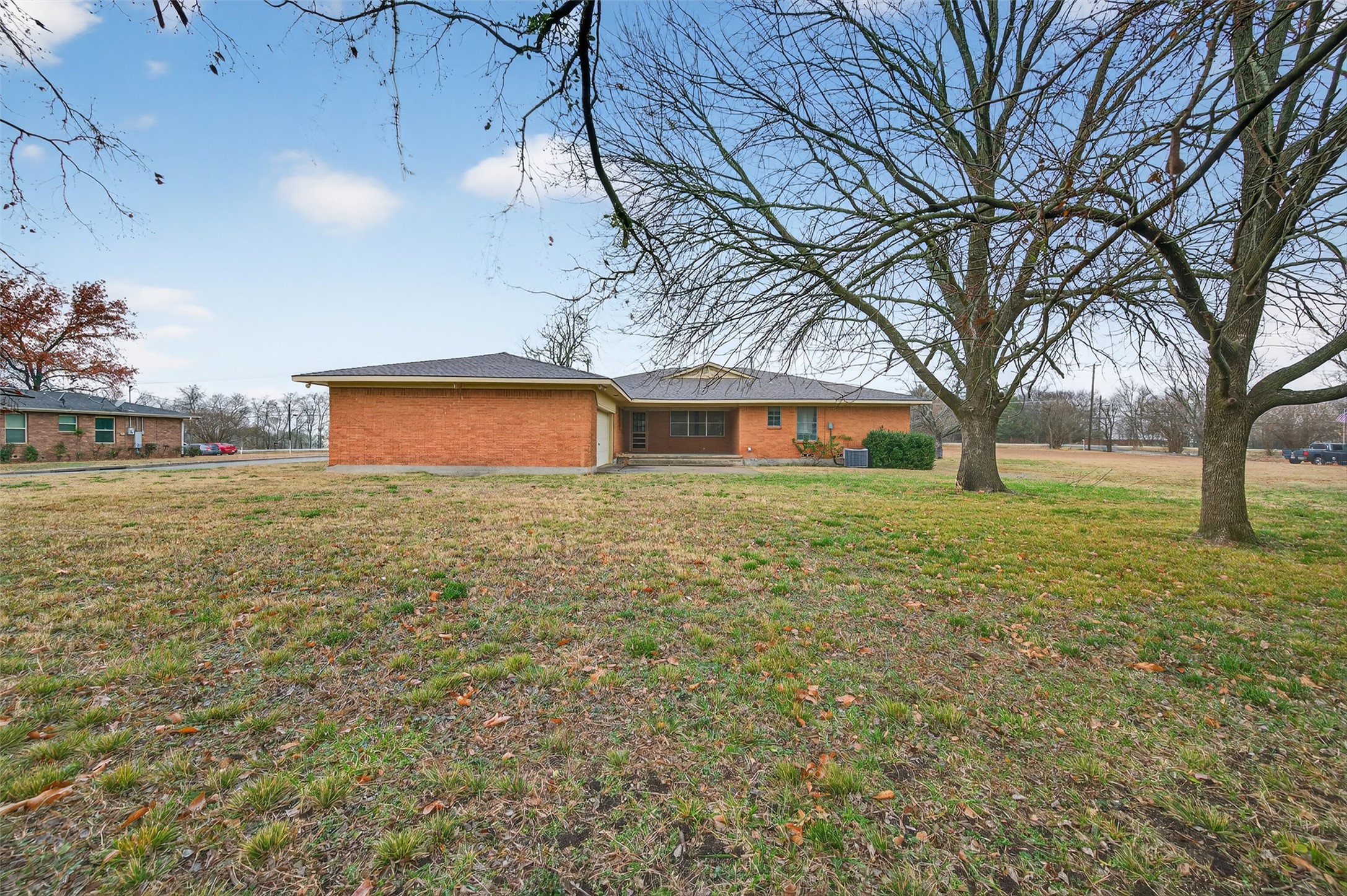 3928 W Houston Street Sherman TX 75092