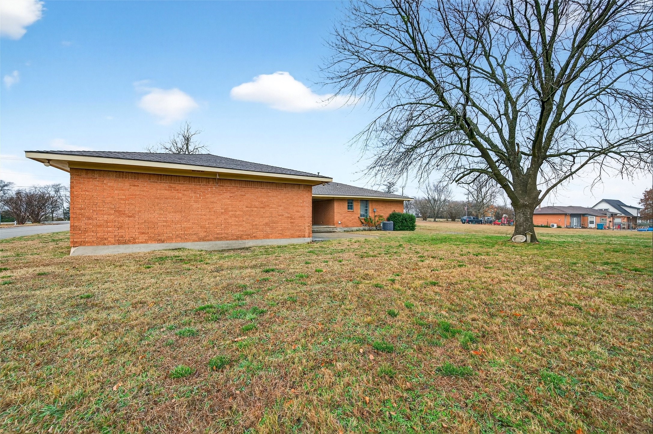 3928 W Houston Street Sherman TX 75092