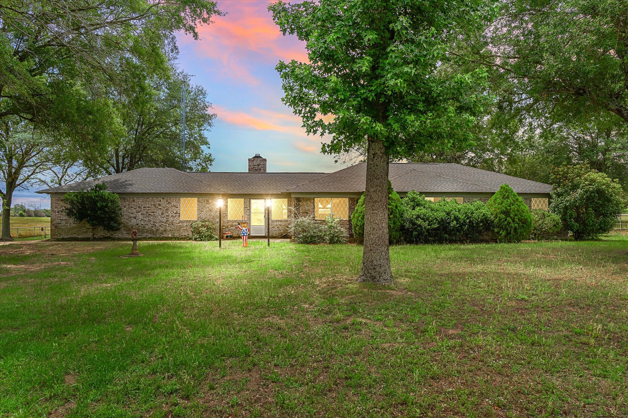 903 Vz County Road 1602 Grand Saline TX 75140