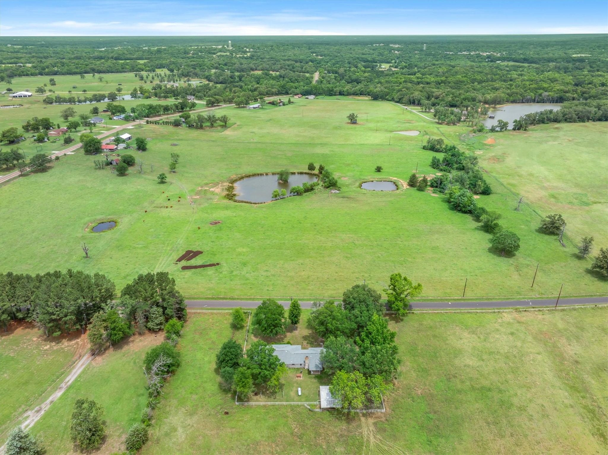903 Vz County Road 1602 Grand Saline TX 75140