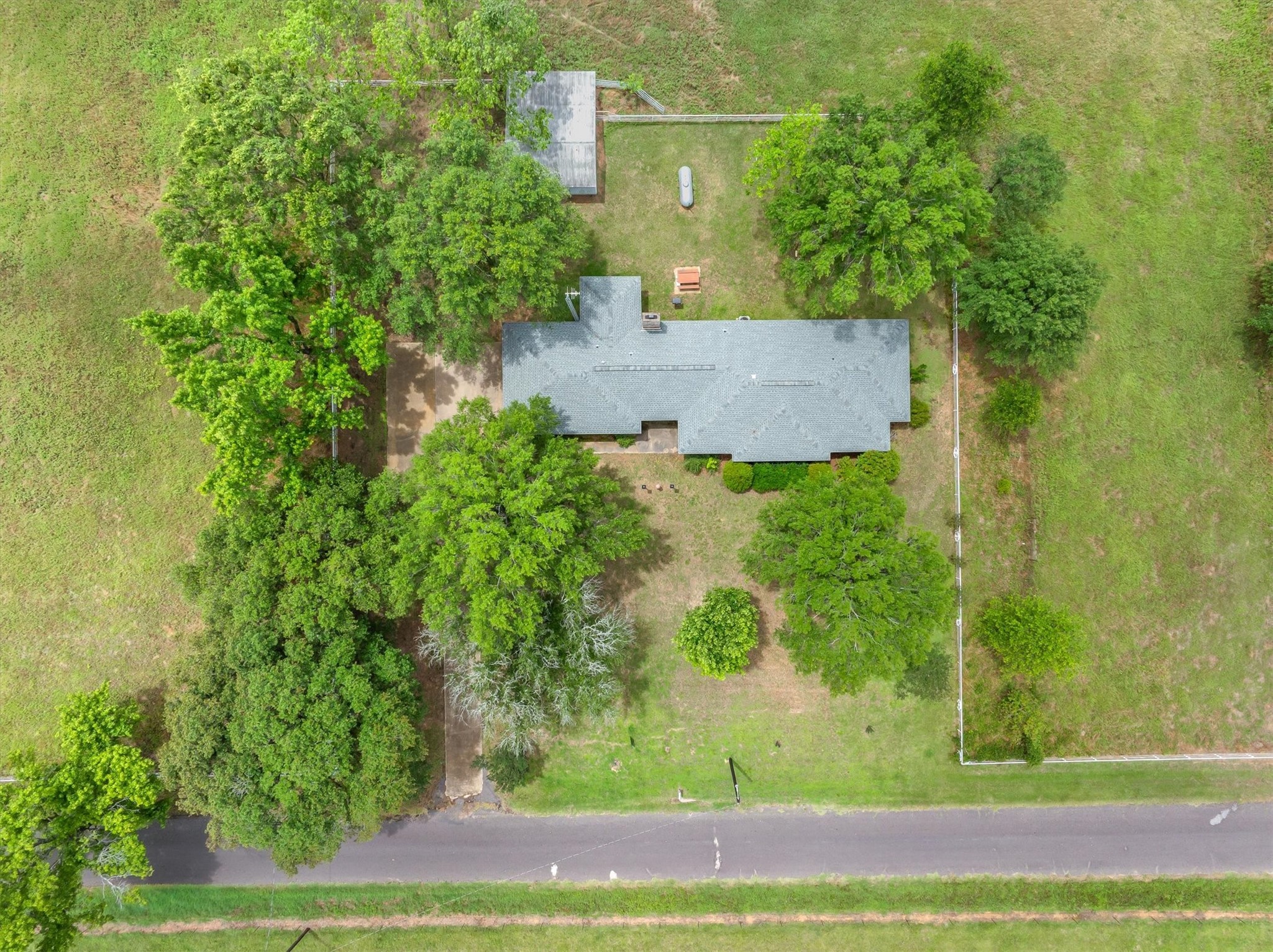903 Vz County Road 1602 Grand Saline TX 75140