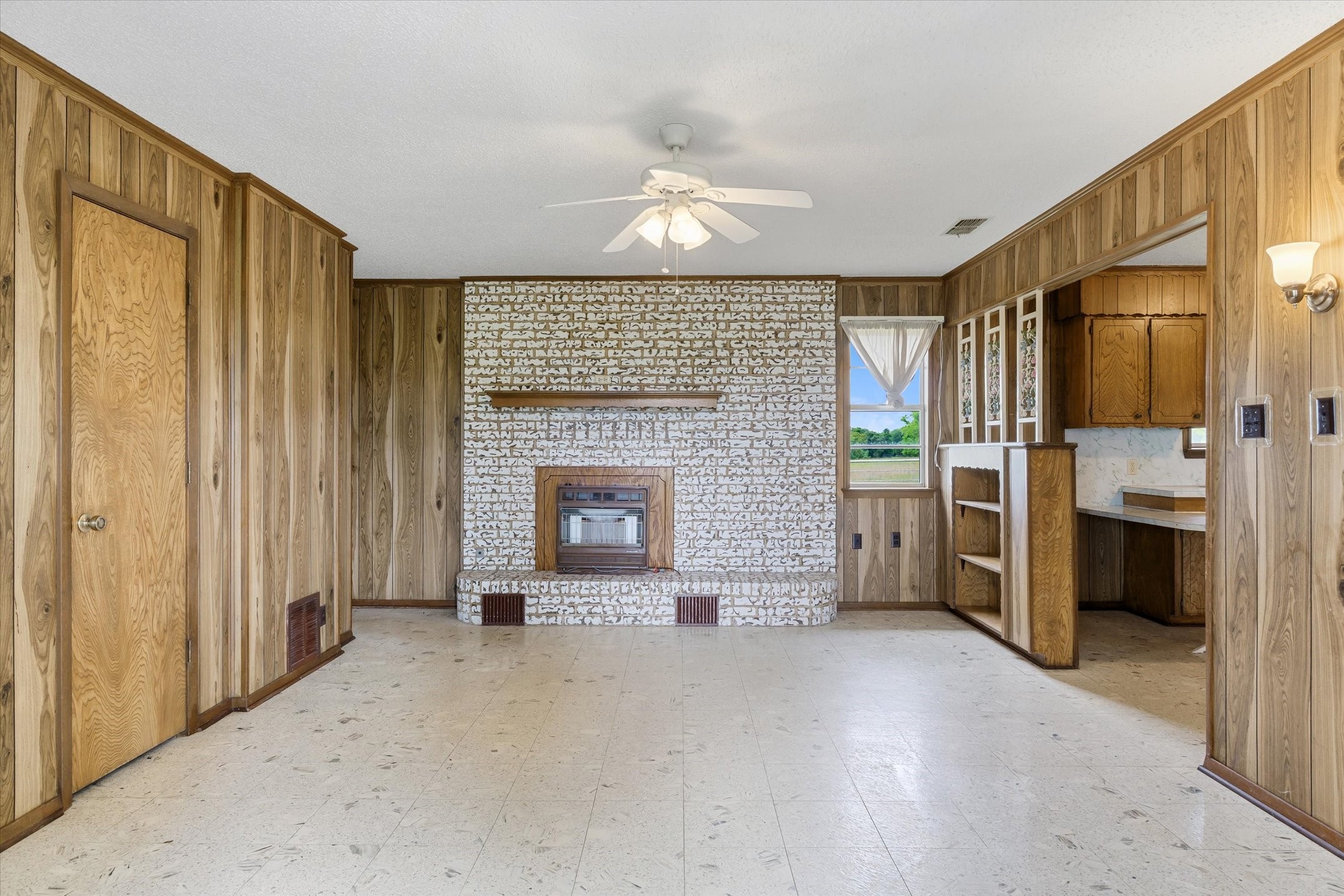 903 Vz County Road 1602 Grand Saline TX 75140