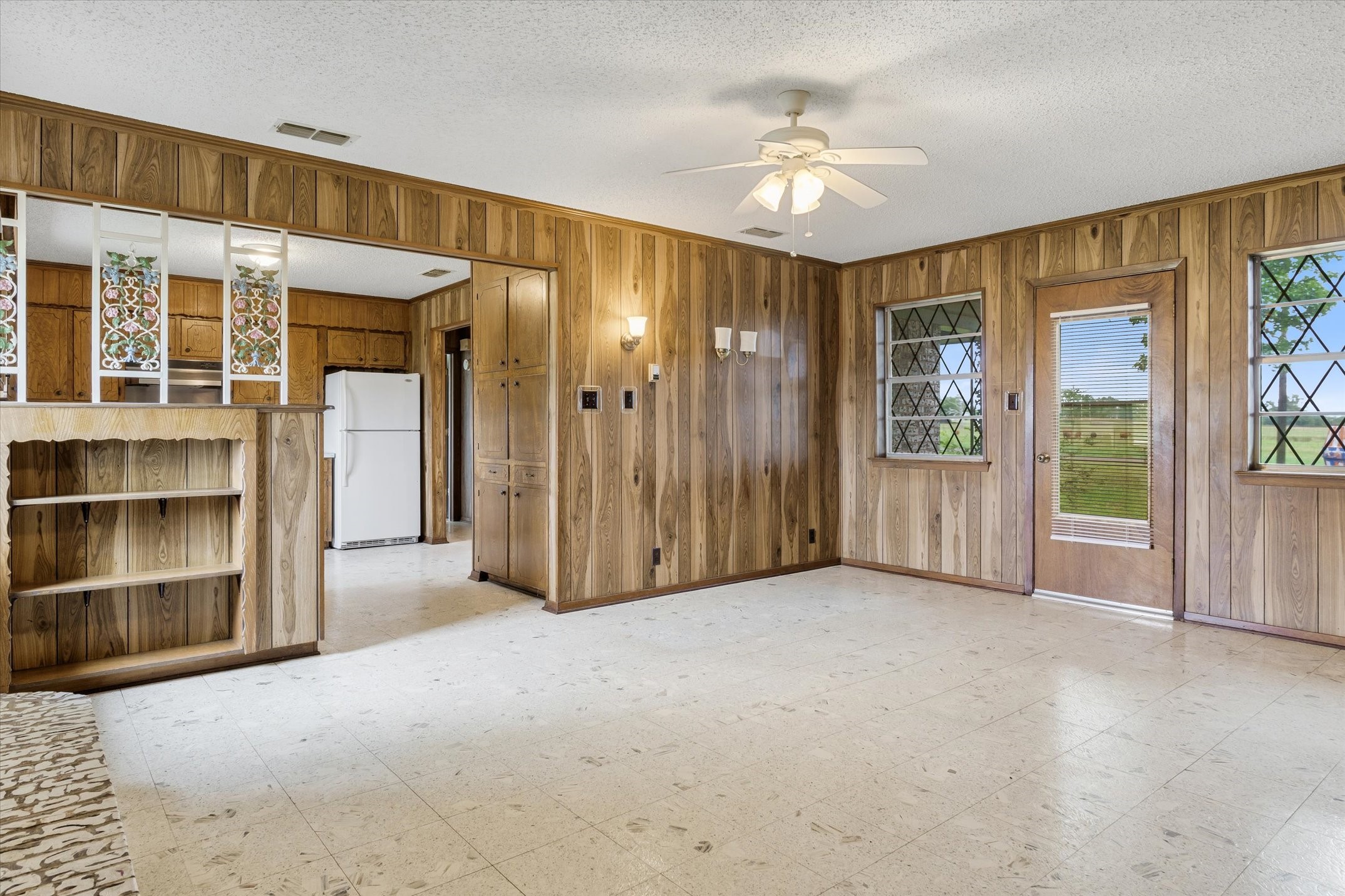 903 Vz County Road 1602 Grand Saline TX 75140