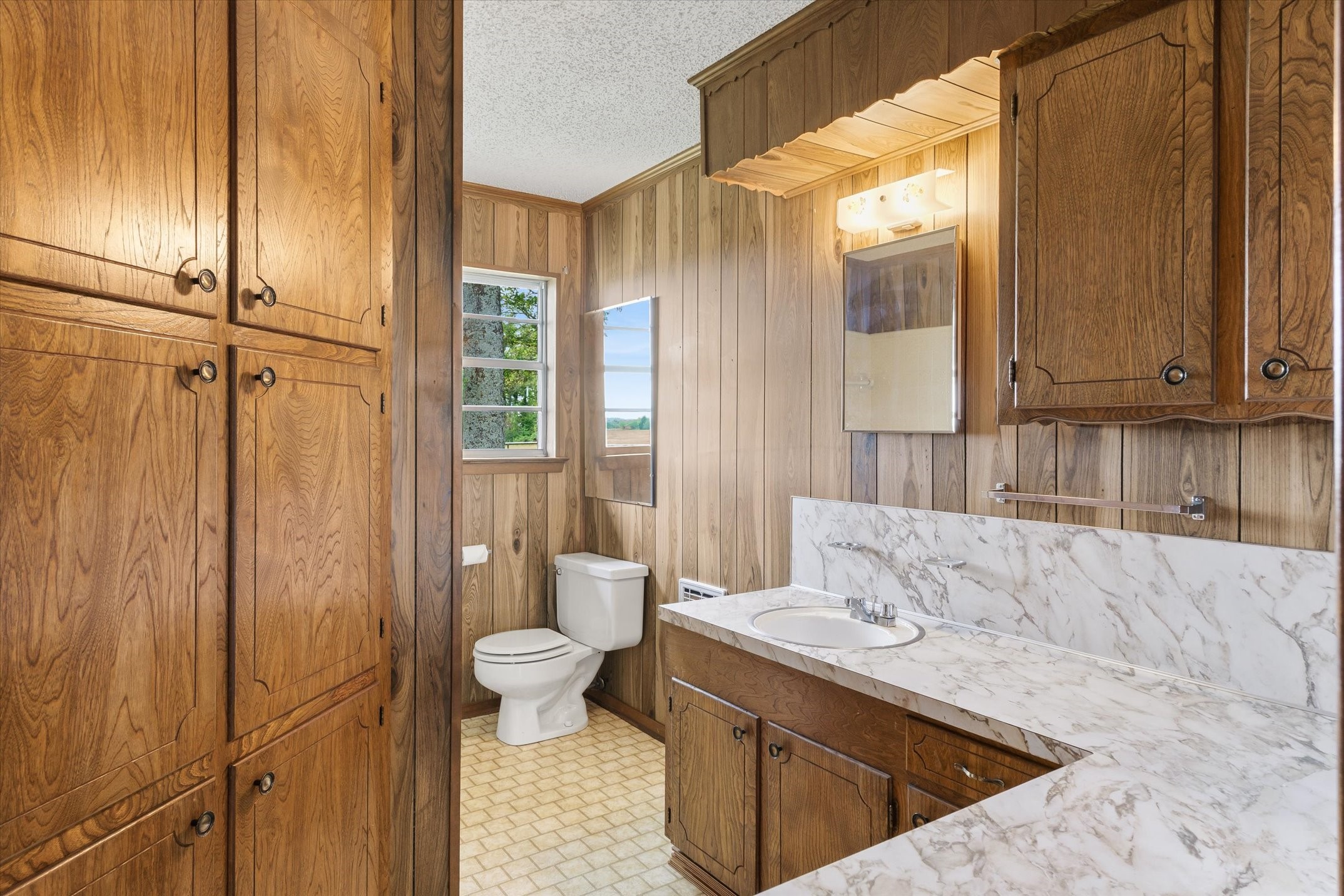 903 Vz County Road 1602 Grand Saline TX 75140