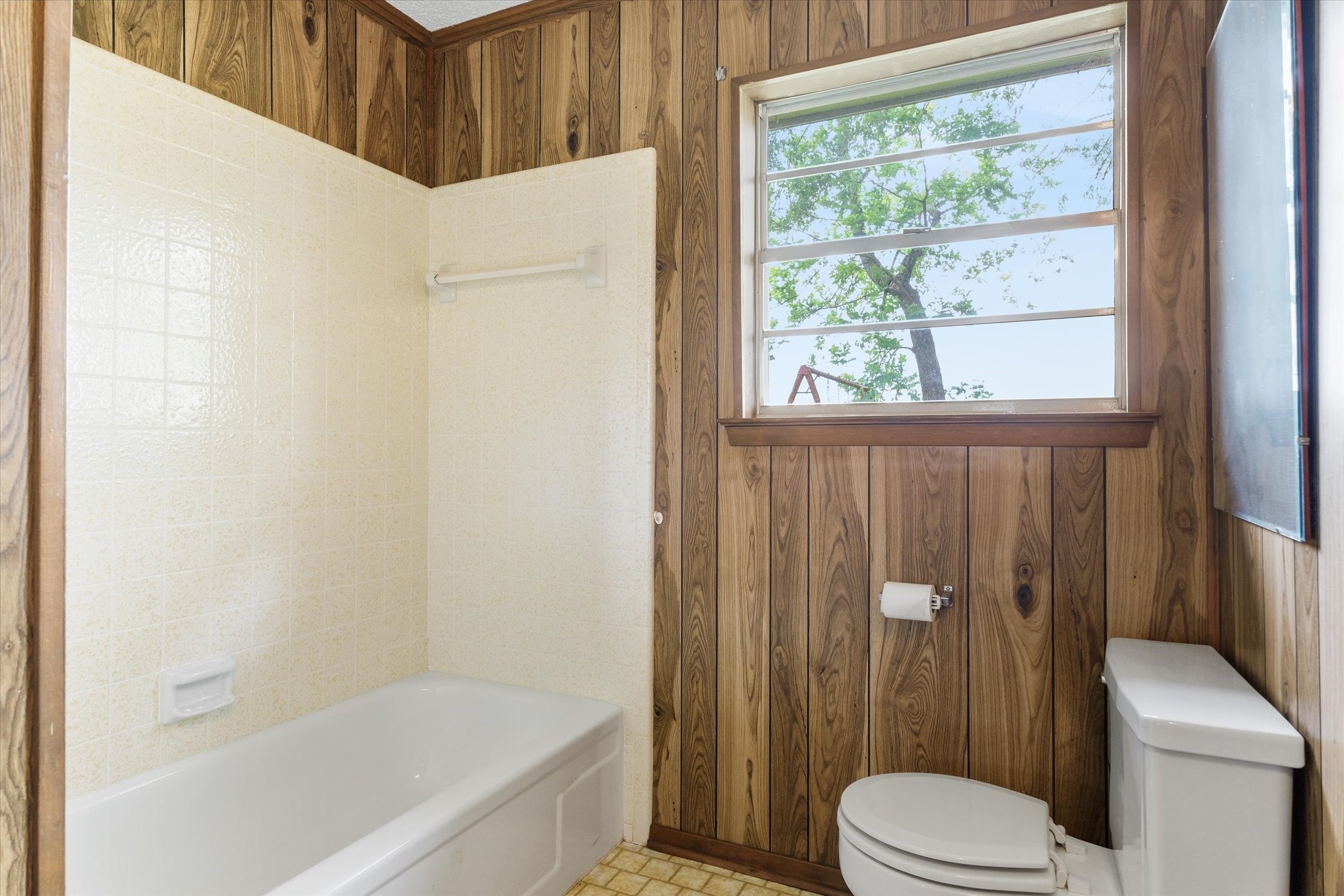 903 Vz County Road 1602 Grand Saline TX 75140