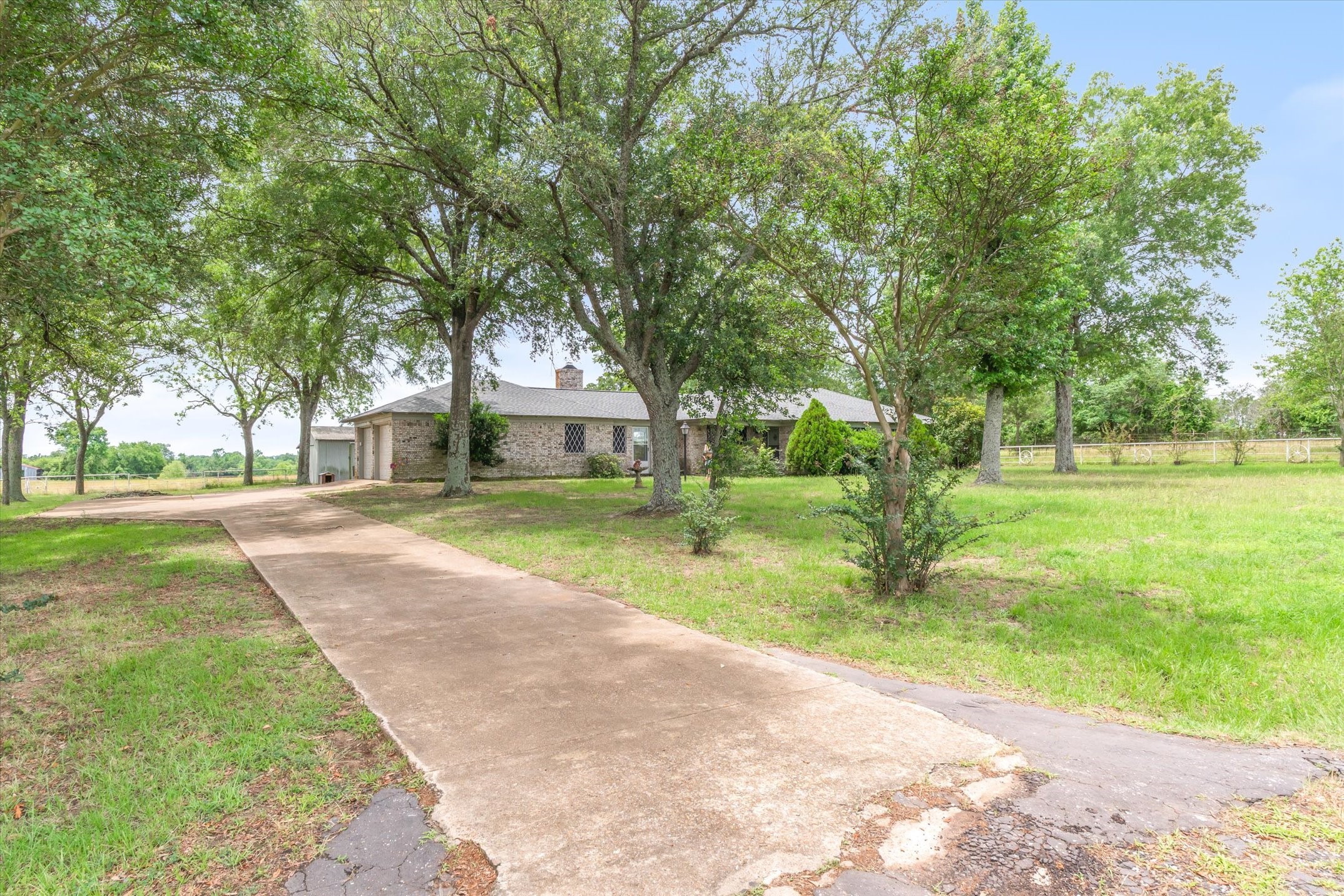 903 Vz County Road 1602 Grand Saline TX 75140