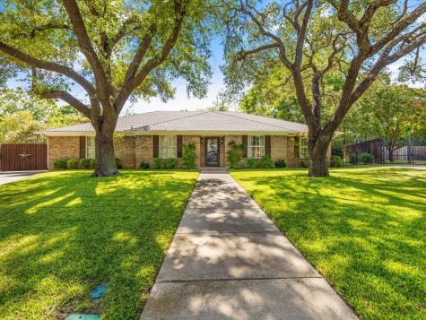 7259 Valley Dale Court Benbrook TX 76116