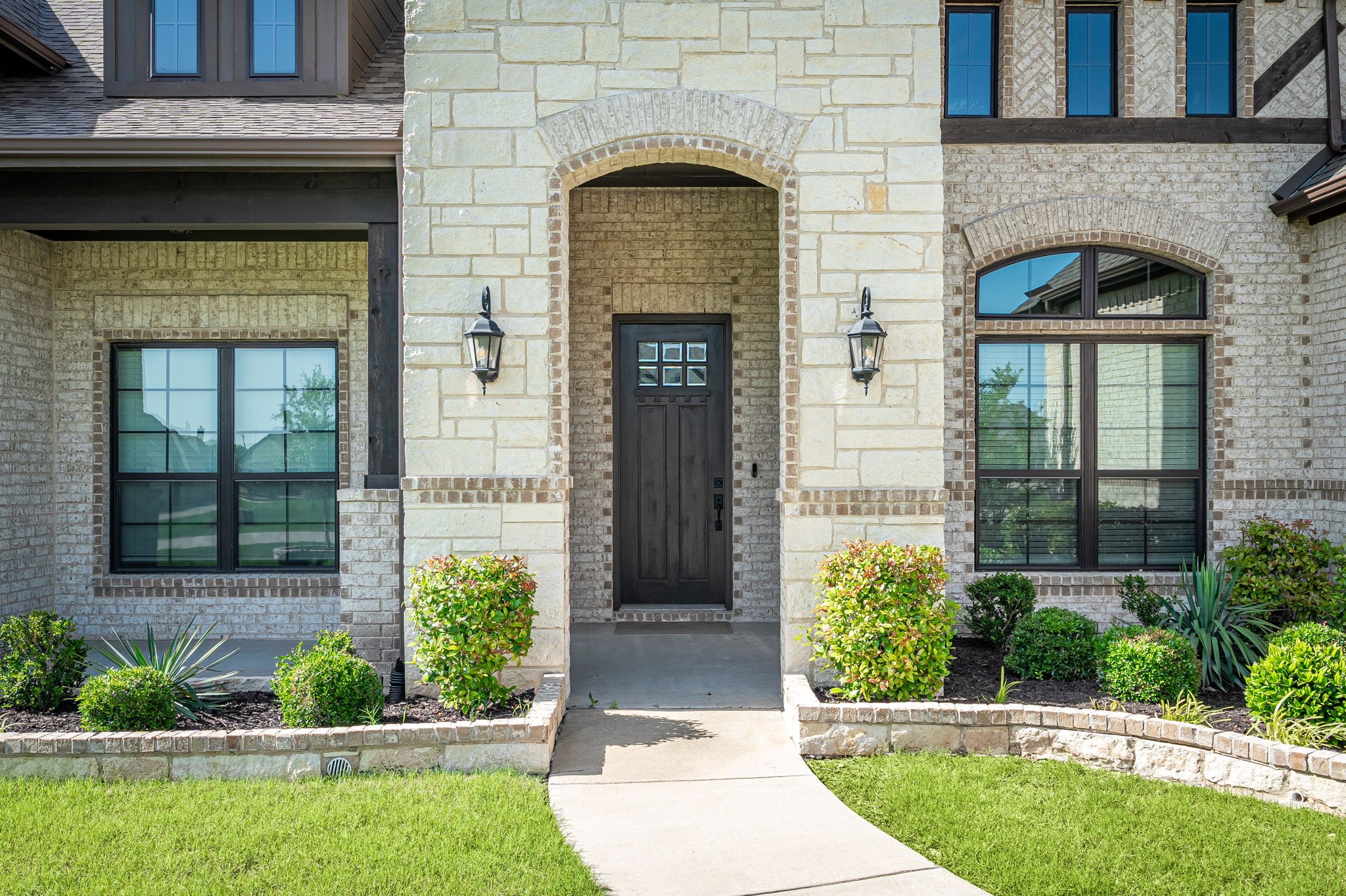 8220 Stonewall Drive Waxahachie TX 75167