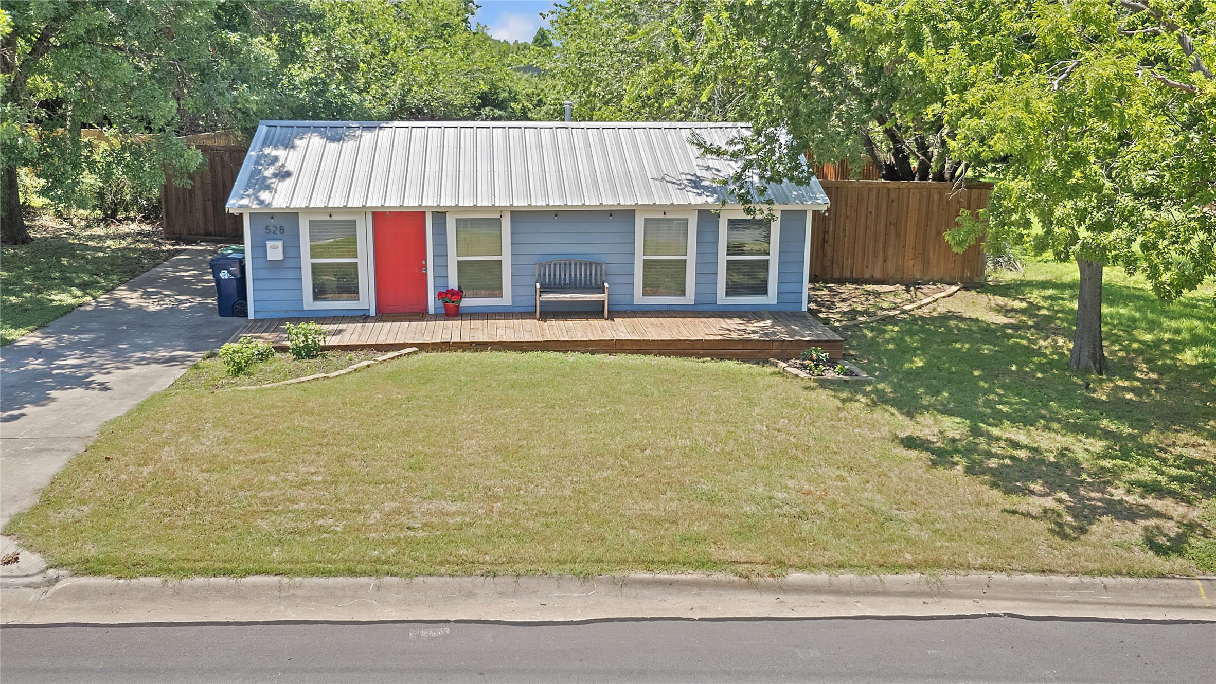 528 Pierce Street Denton TX 76201