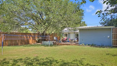 528 Pierce Street Denton TX 76201