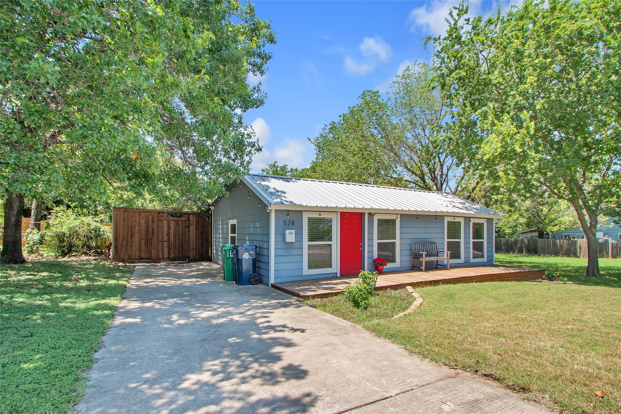 528 Pierce Street Denton TX 76201