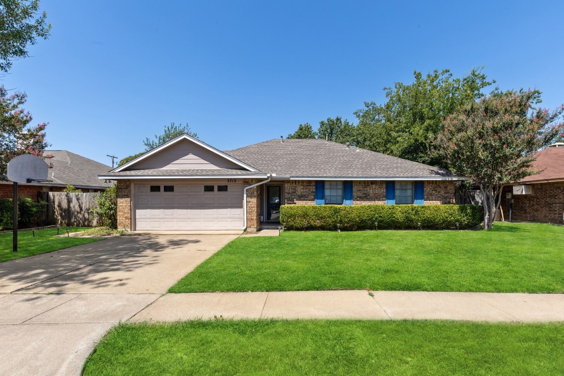 3713 Royal Valley Road Grand Prairie TX 75052