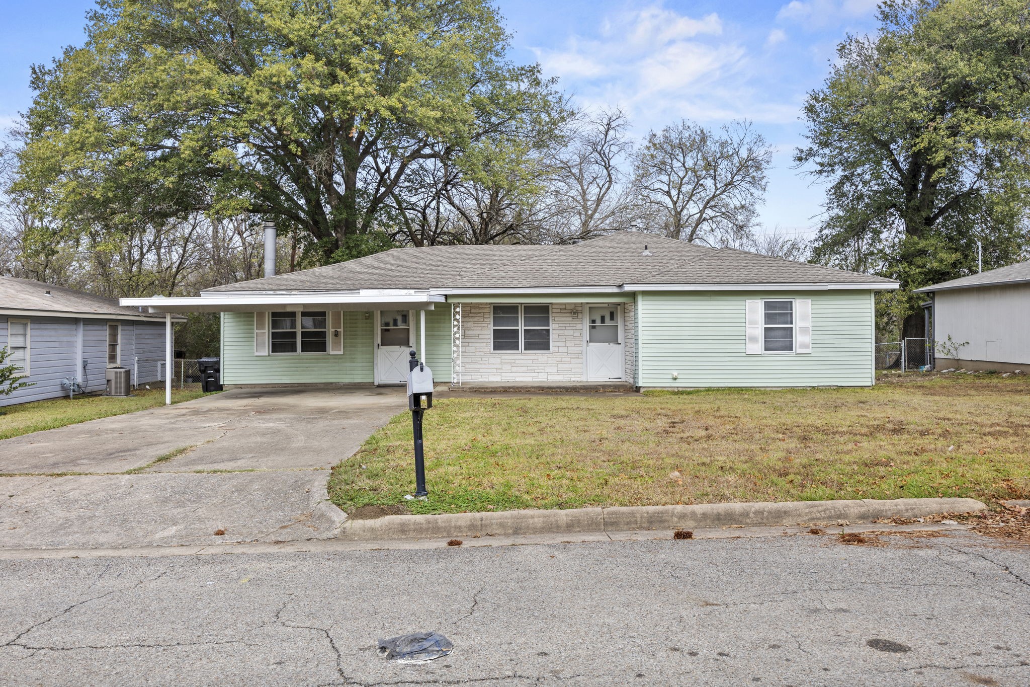 4026 Dixon Circle Greenville TX 75401