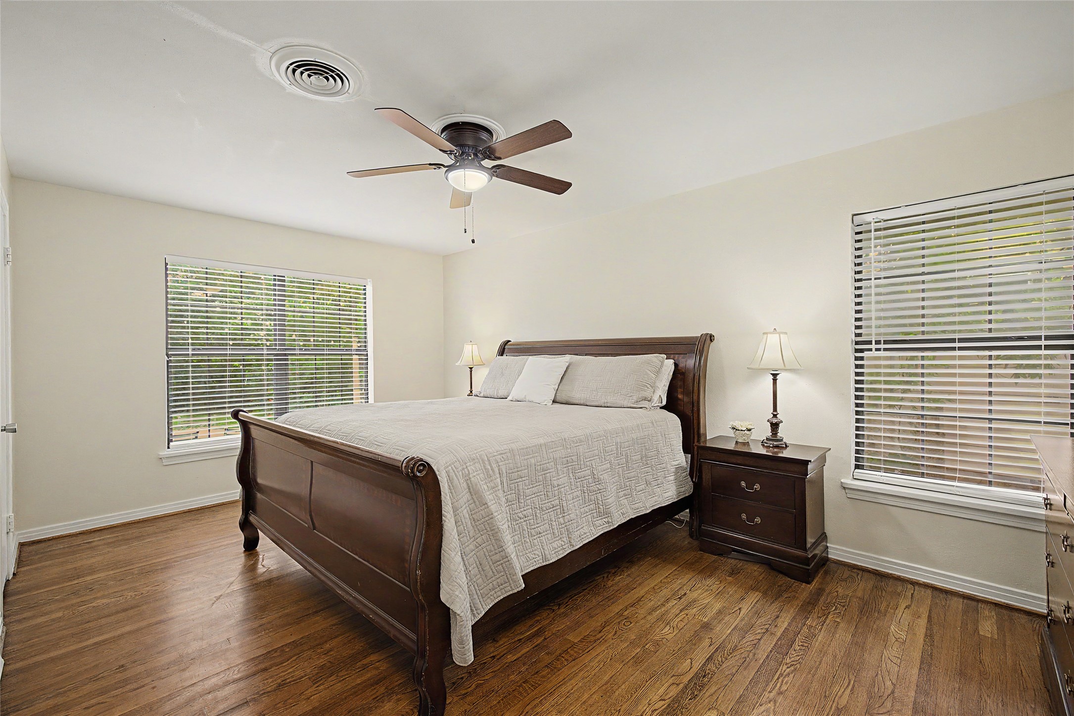 3644 W Seminary Drive Fort Worth TX 76109