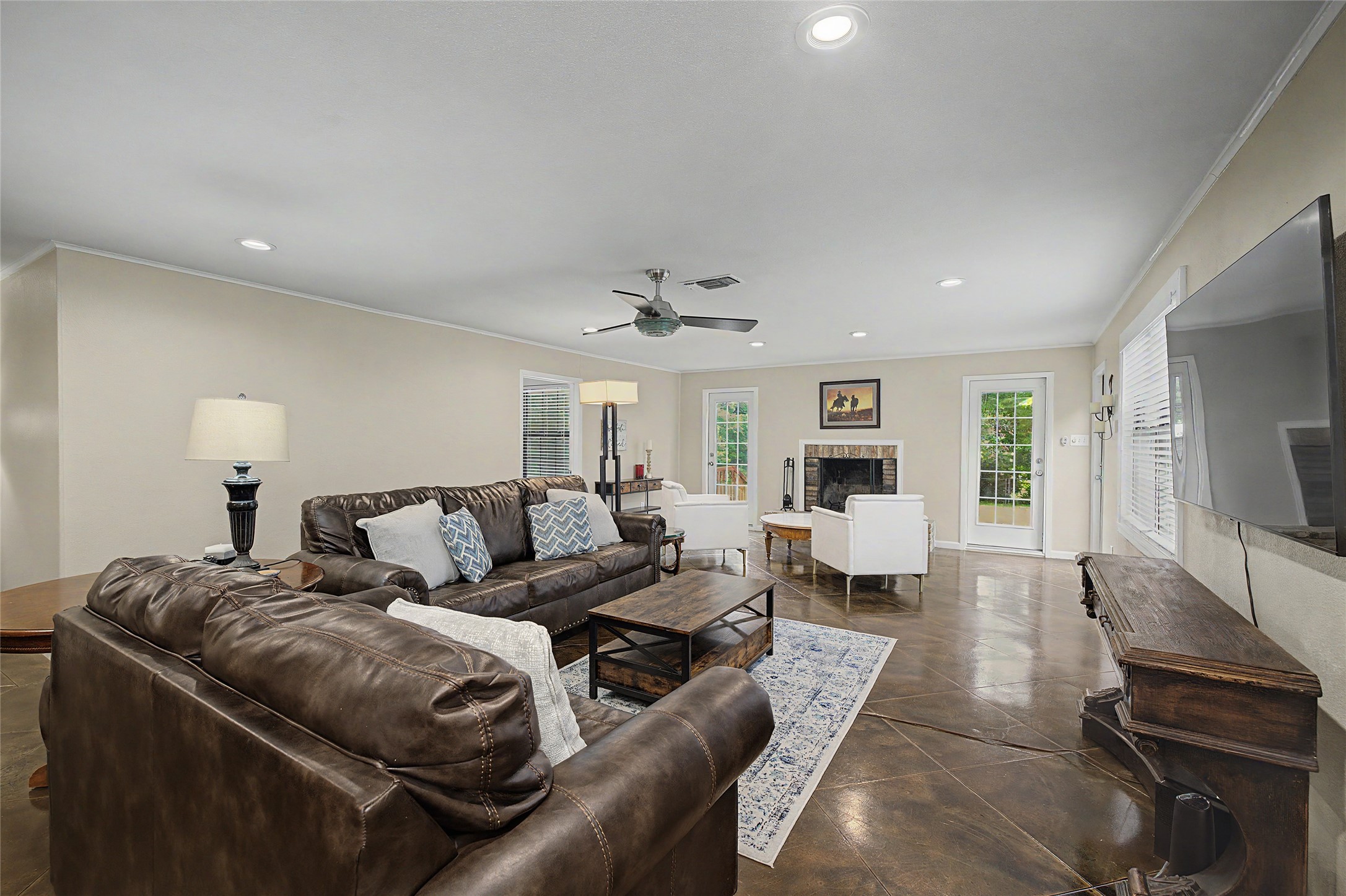 3644 W Seminary Drive Fort Worth TX 76109
