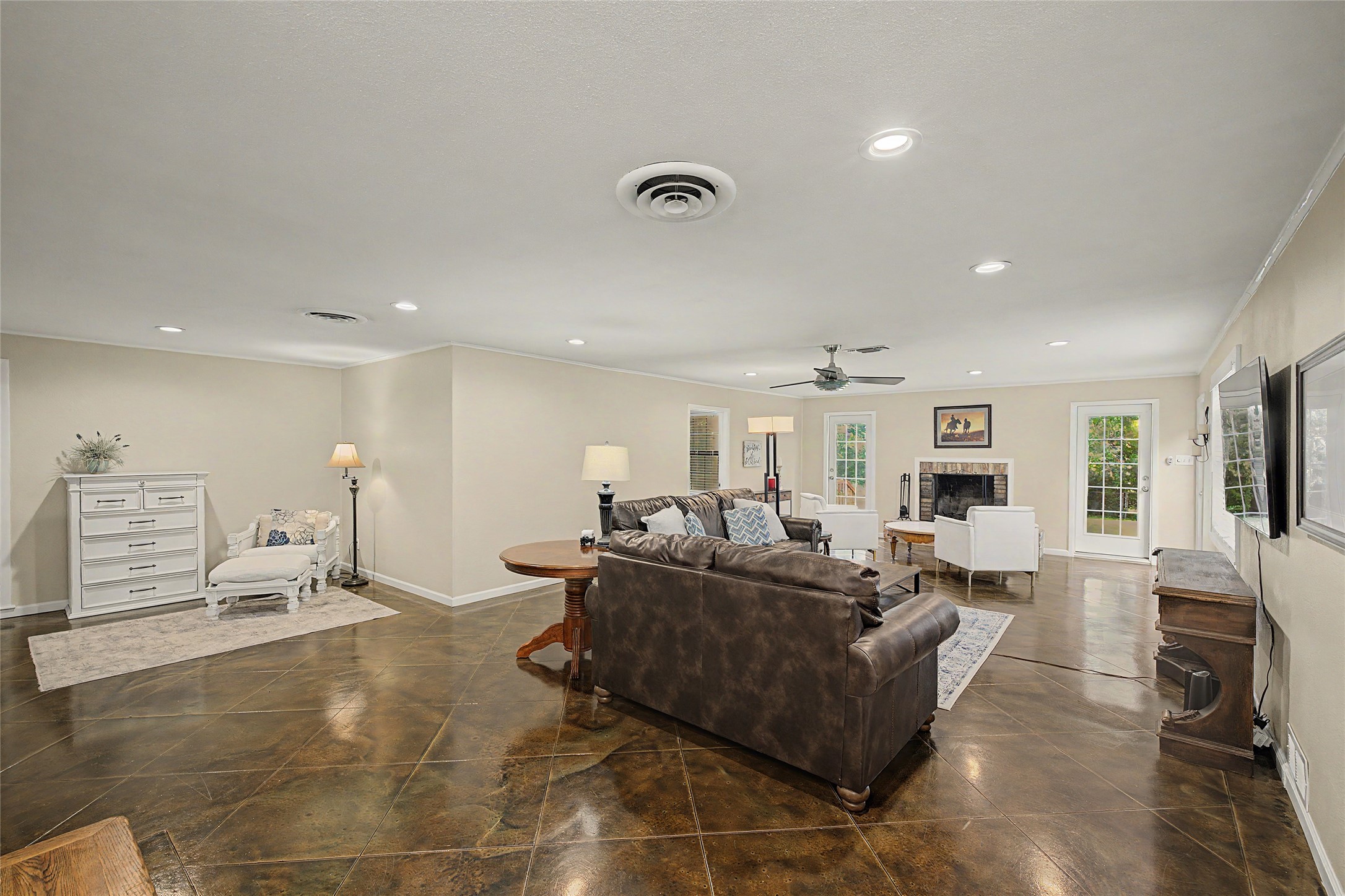 3644 W Seminary Drive Fort Worth TX 76109