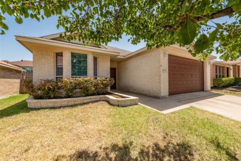 9957 Peregrine Trail Fort Worth TX 76108