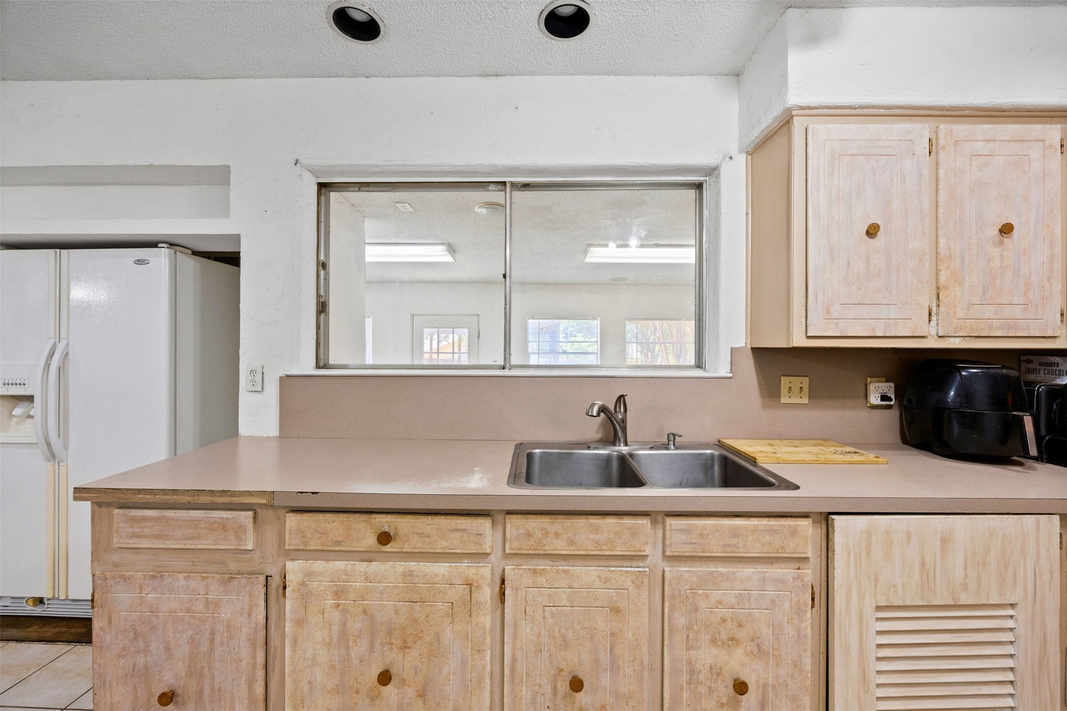 2010 Warwick Drive Arlington TX 76015
