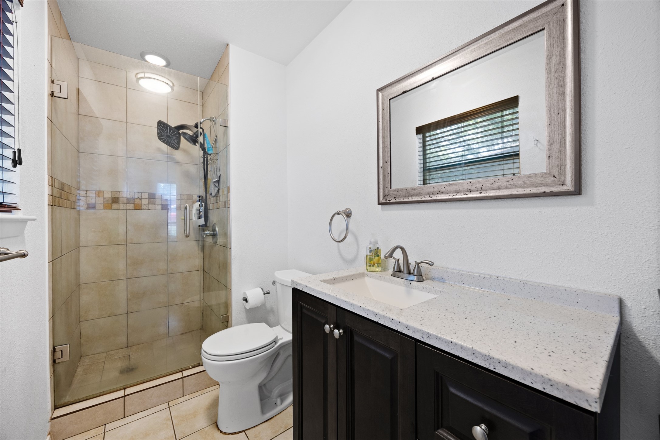 2010 Warwick Drive Arlington TX 76015