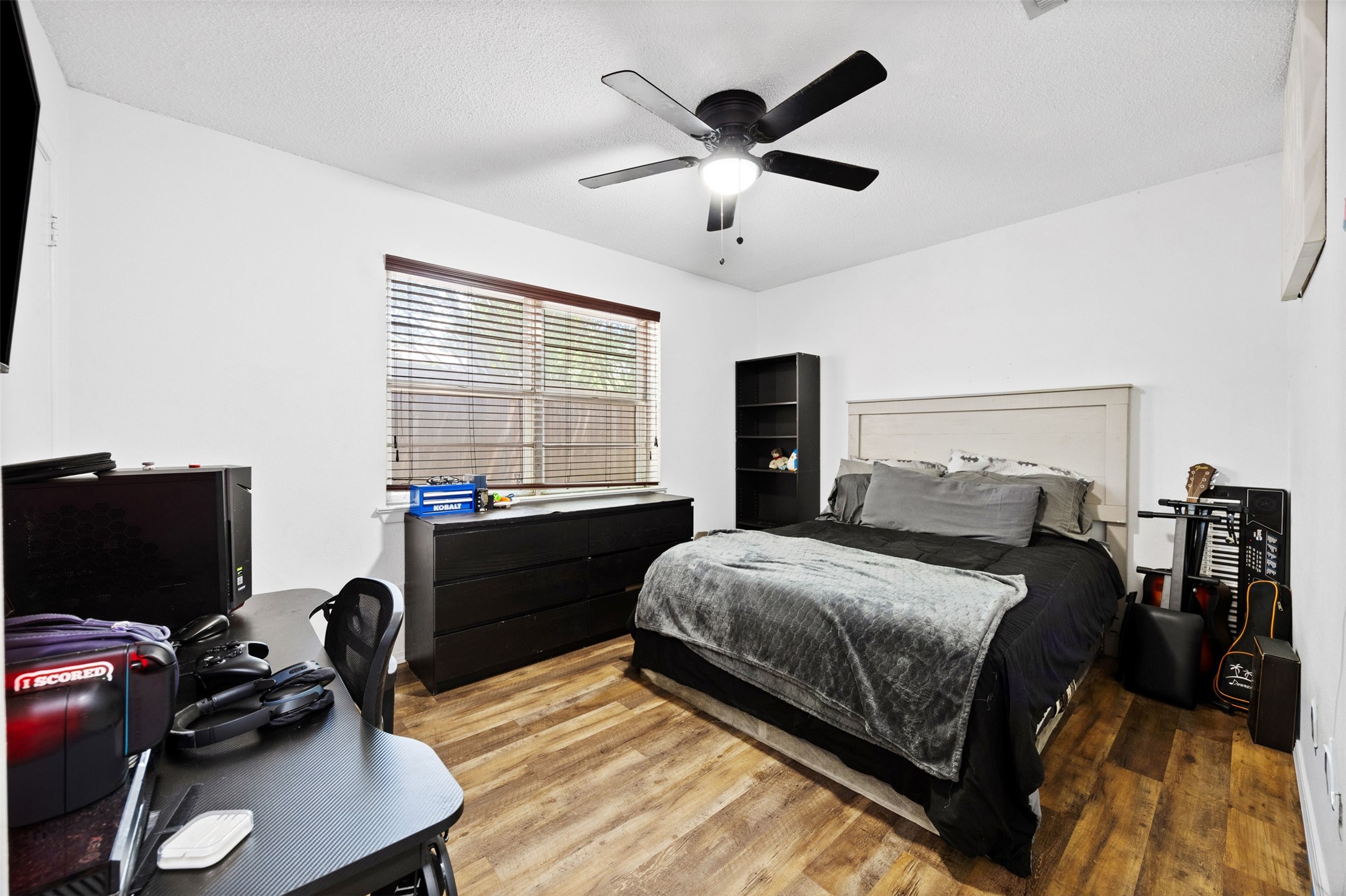 2010 Warwick Drive Arlington TX 76015