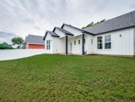216 Wilson Street Lake Dallas TX 75065