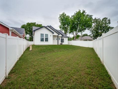 216 Wilson Street Lake Dallas TX 75065