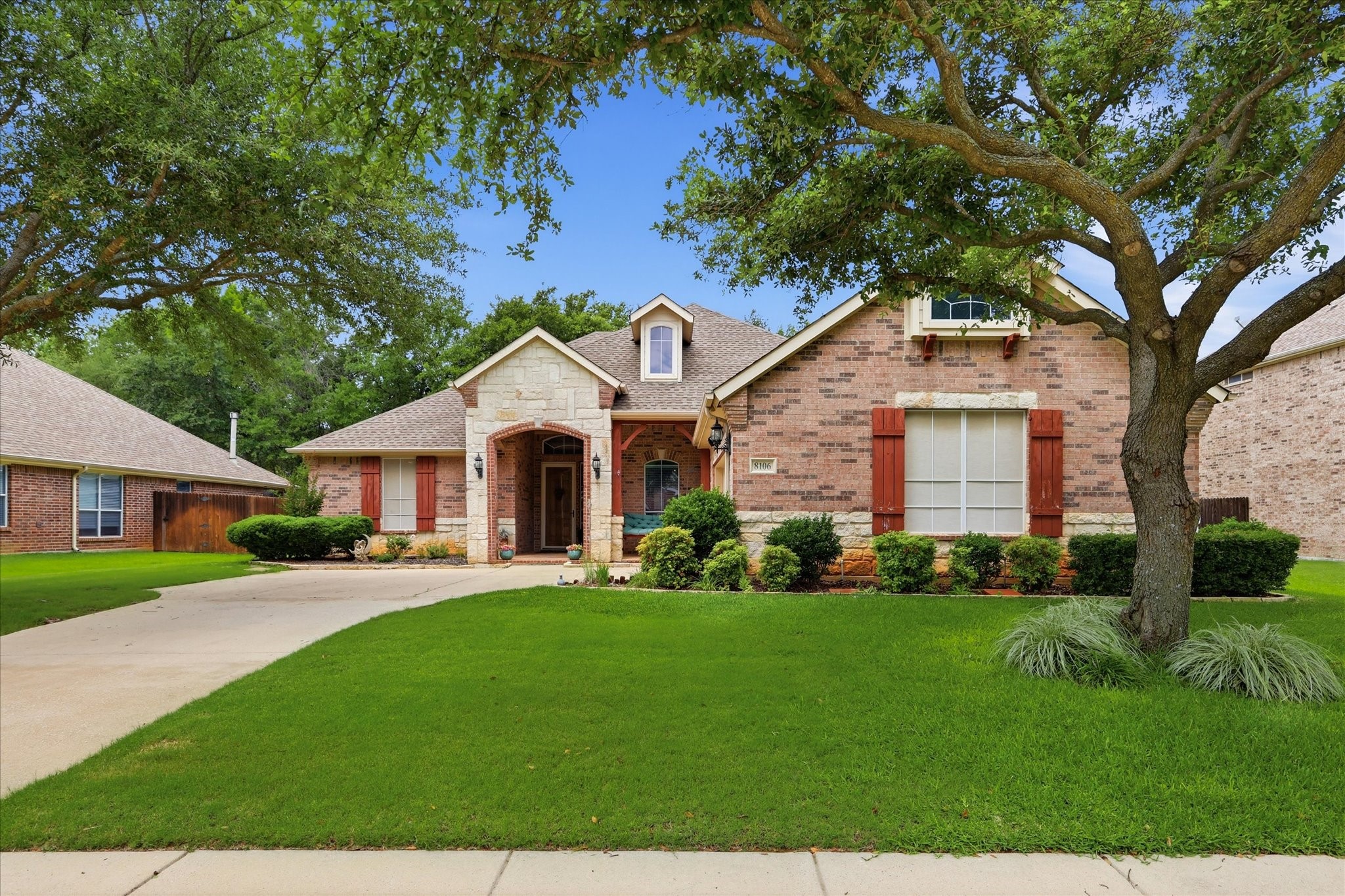 8106 Summerleaf Drive Arlington TX 76001