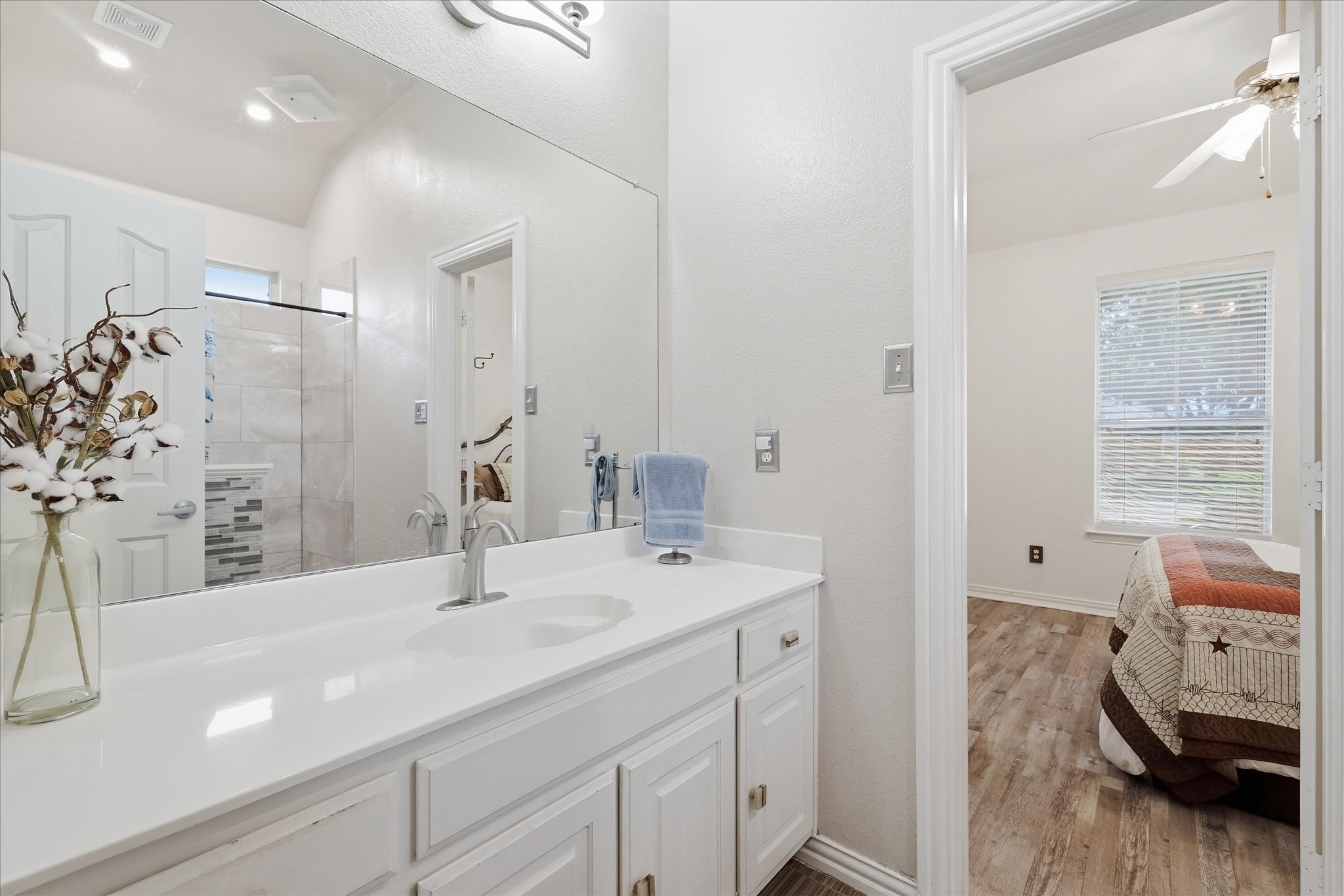 8106 Summerleaf Drive Arlington TX 76001