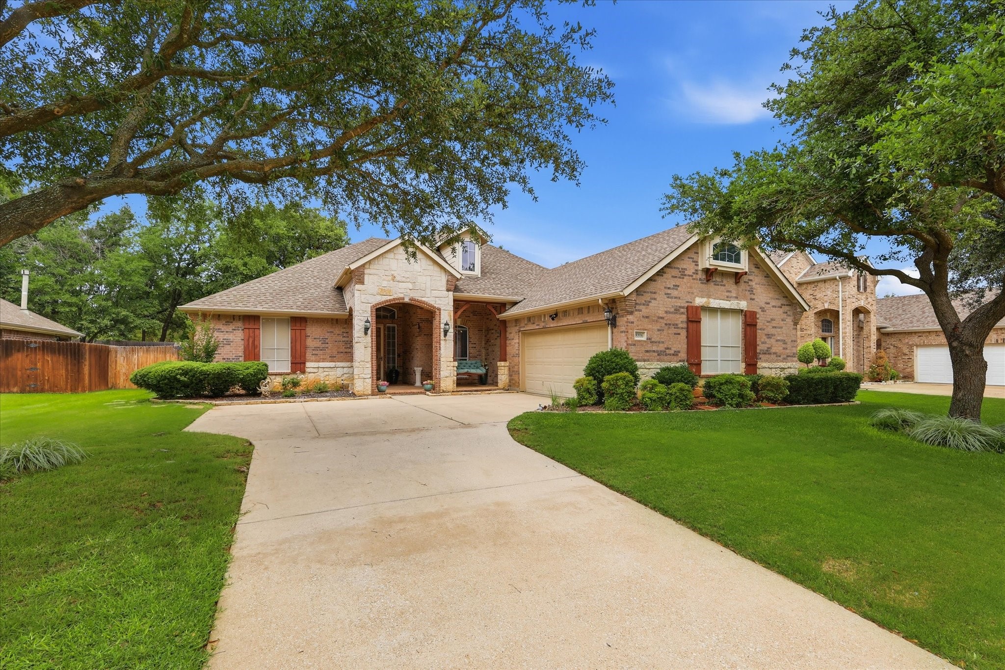 8106 Summerleaf Drive Arlington TX 76001