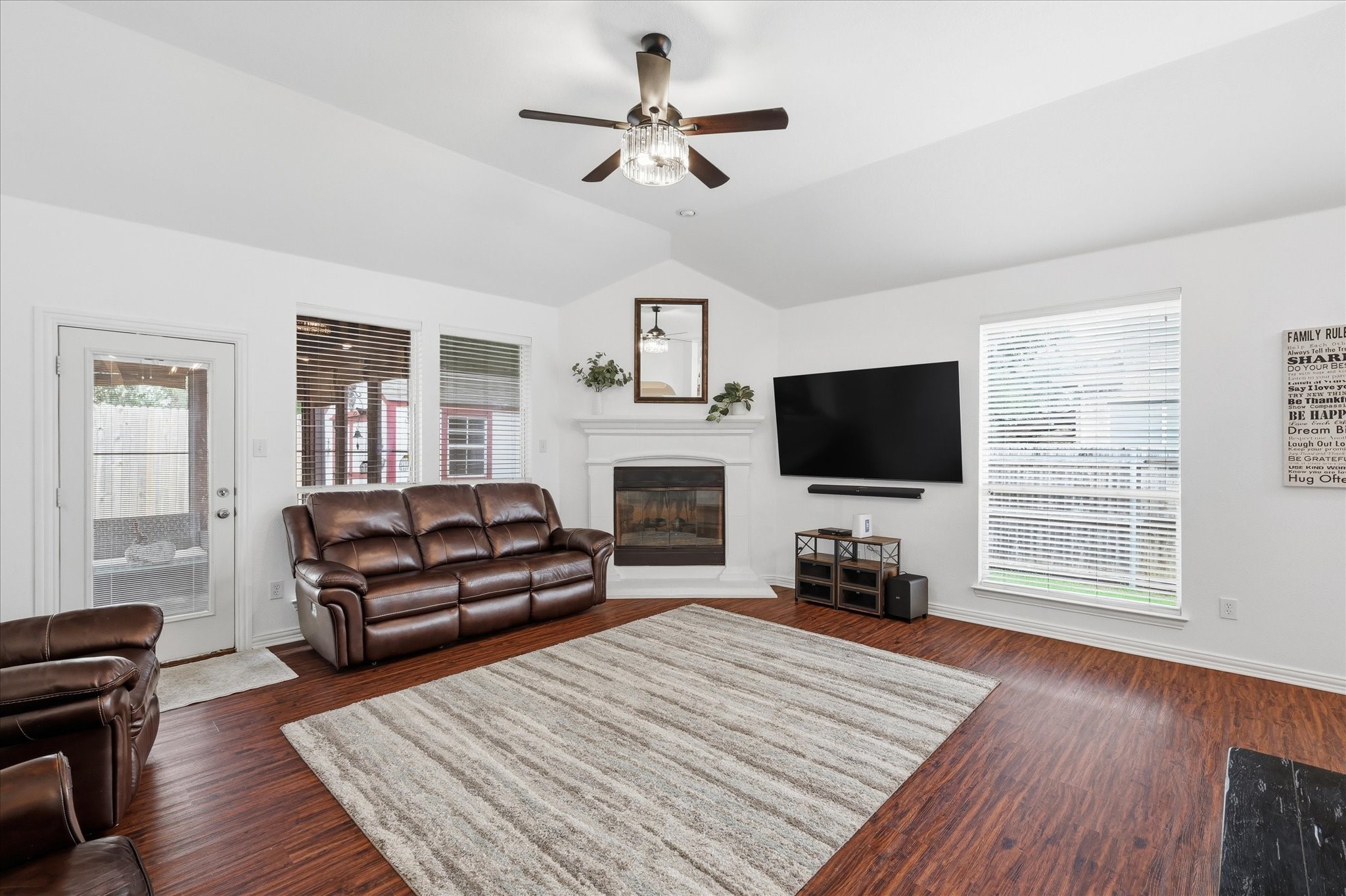 8106 Summerleaf Drive Arlington TX 76001
