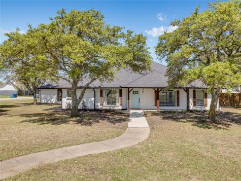 920 W Highway 22 Frost TX 76641