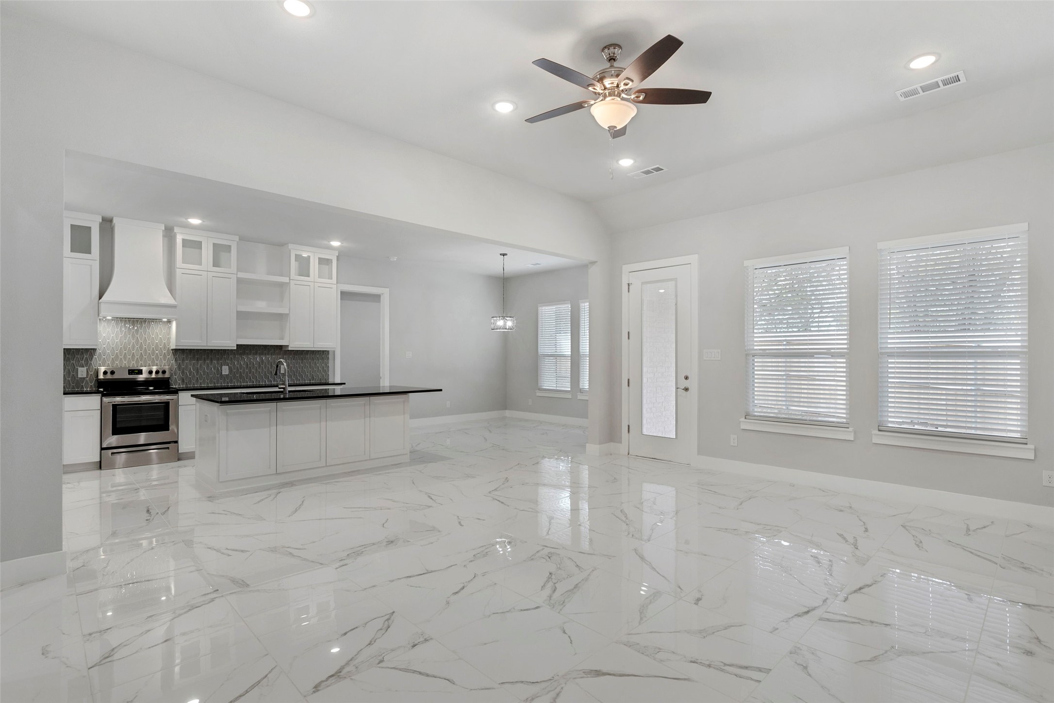 2217 S Peachtree Court Denison TX 75020