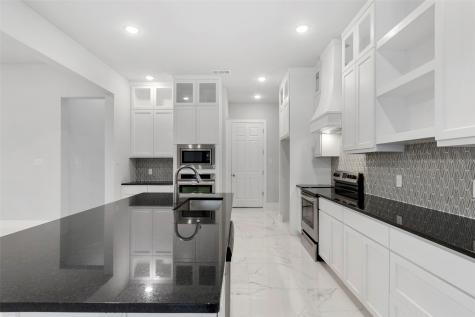 2217 S Peachtree Court Denison TX 75020