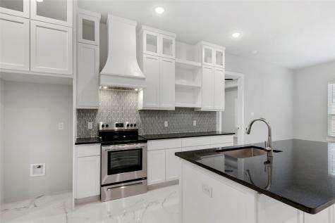 2217 S Peachtree Court Denison TX 75020