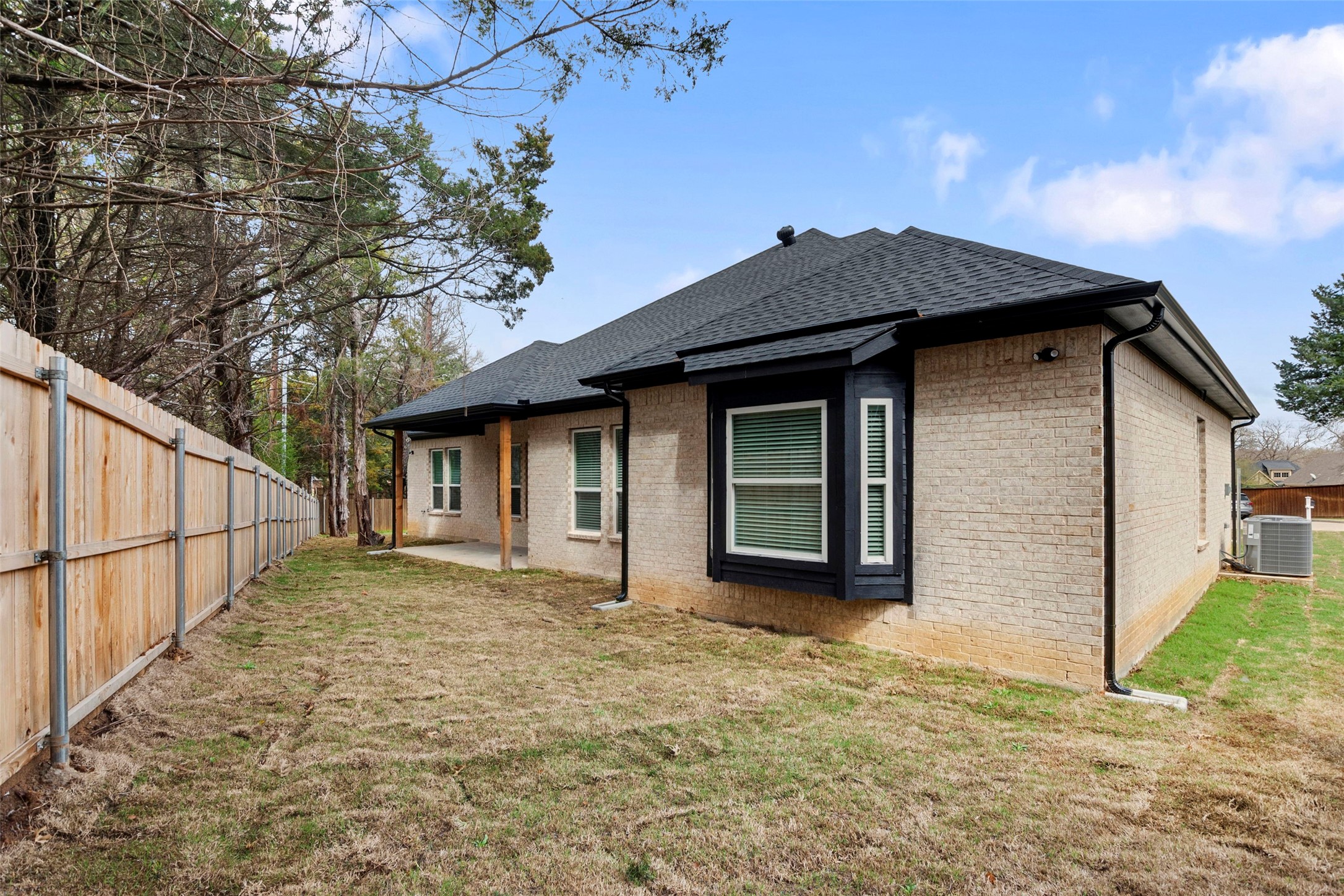 2217 S Peachtree Court Denison TX 75020