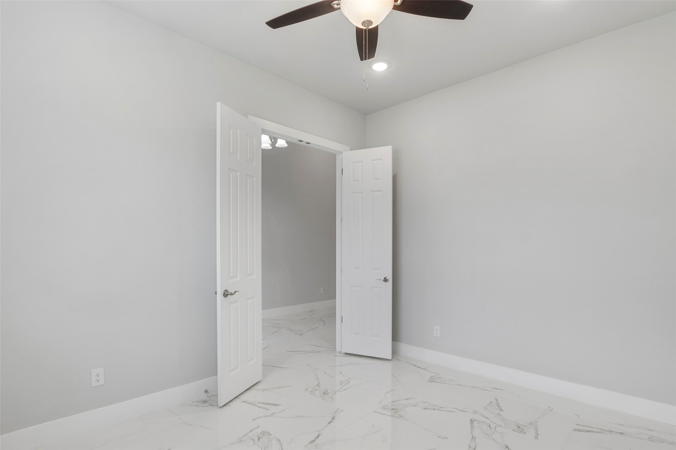 2217 S Peachtree Court Denison TX 75020