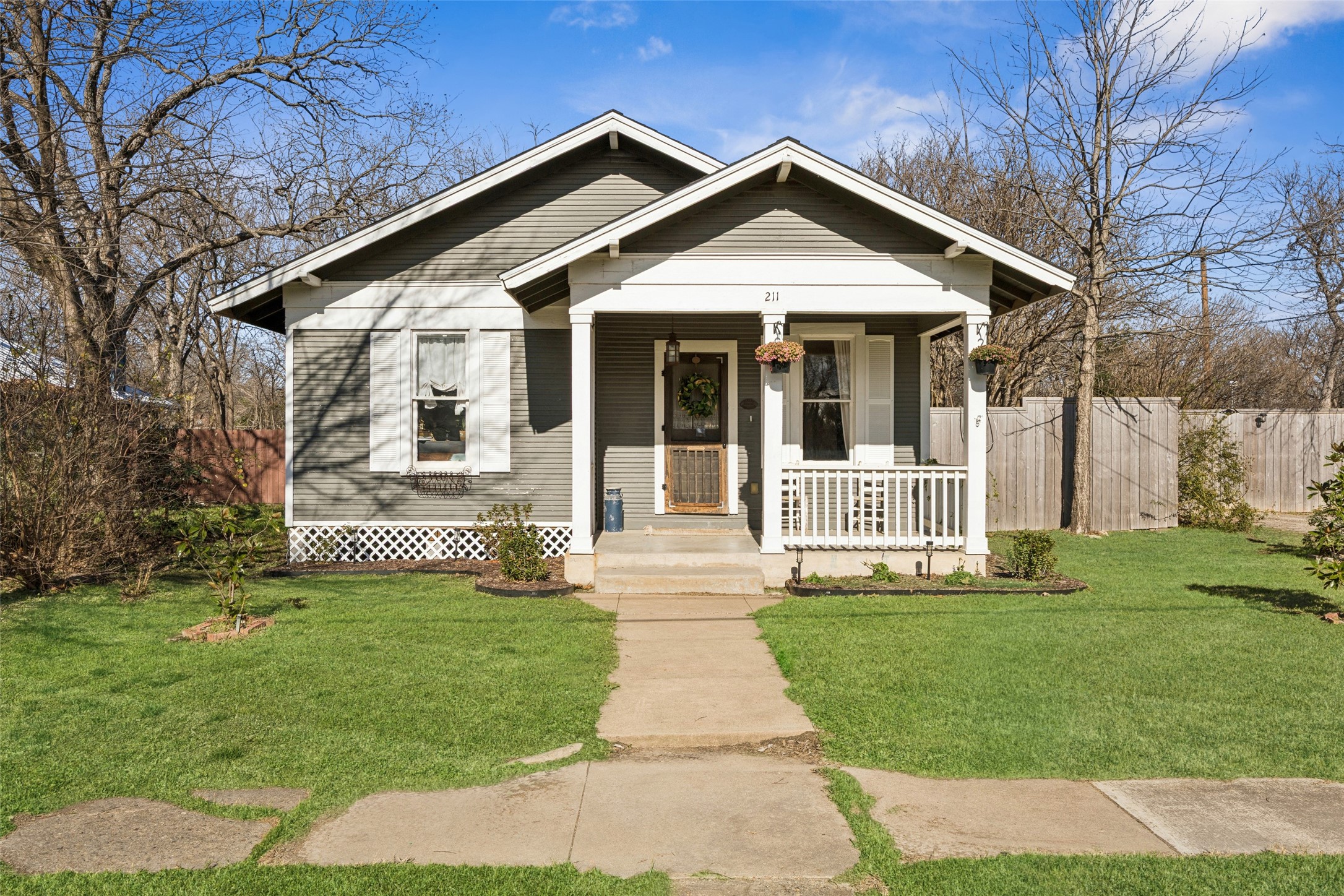 211 E Ross Street Waxahachie TX 75165