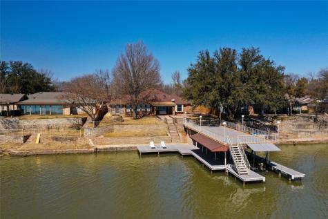 221 Casas Del Sur Street Granbury TX 76049