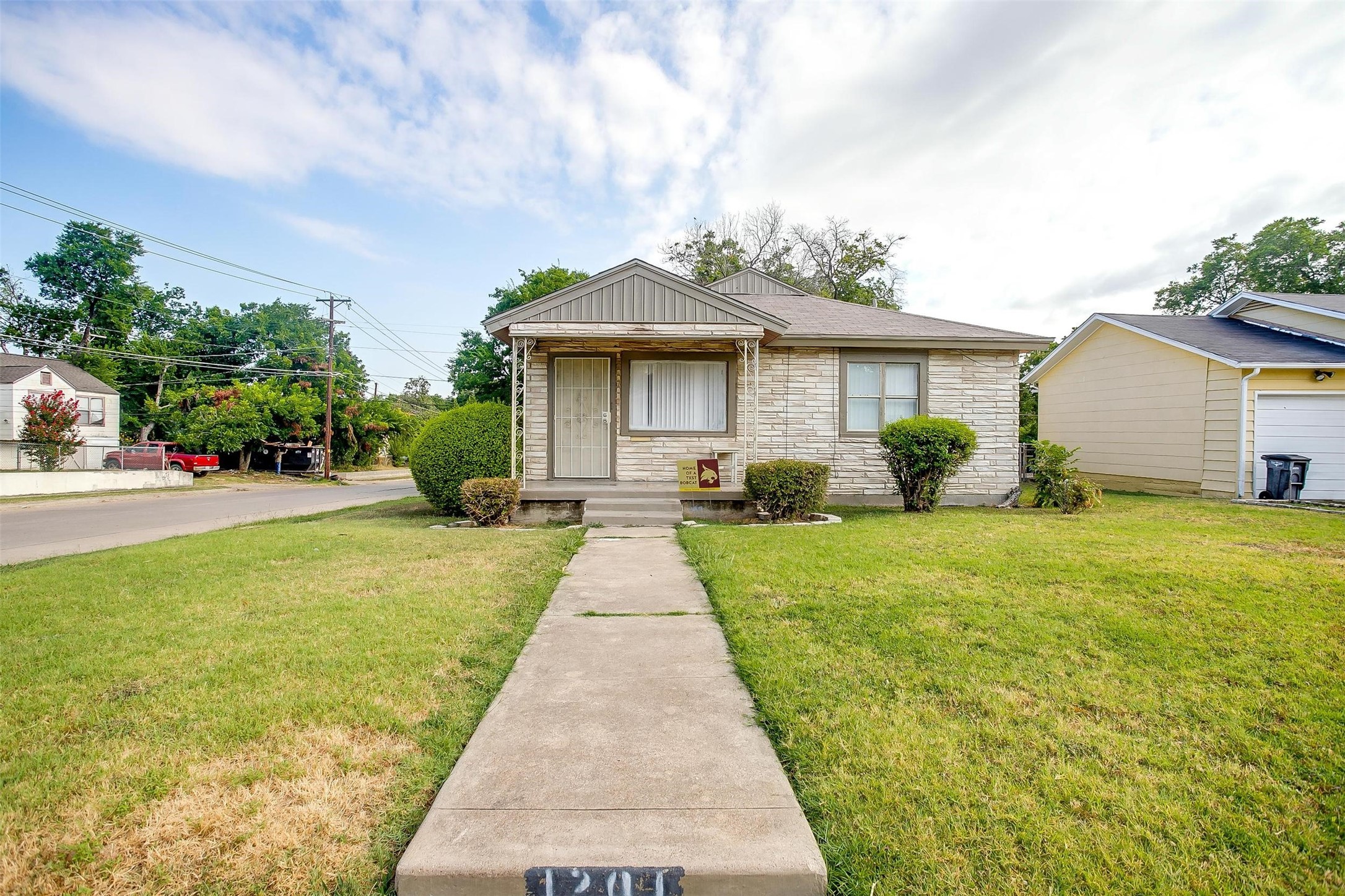 1201 Marion Avenue Fort Worth TX 76104