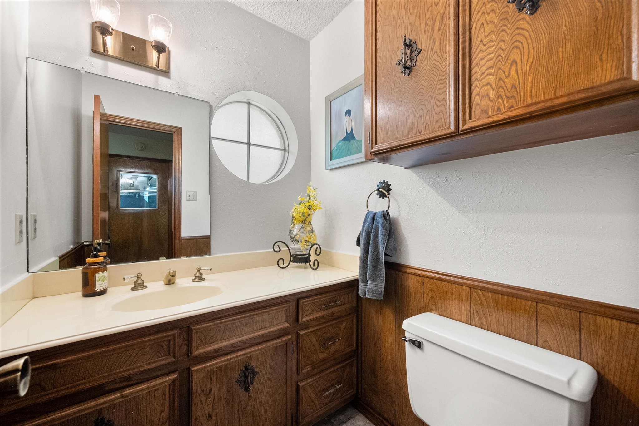 2213 Shadywood Court Arlington TX 76012