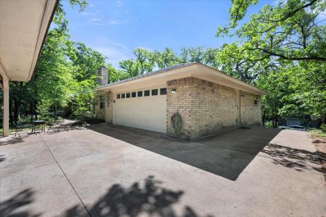 2213 Shadywood Court Arlington TX 76012