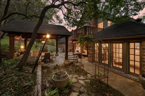1717 Knob Hill Court Cedar Hill TX 75104