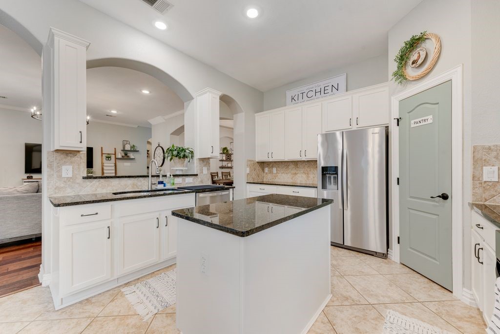 2944 Bahia Grand Prairie TX 75054