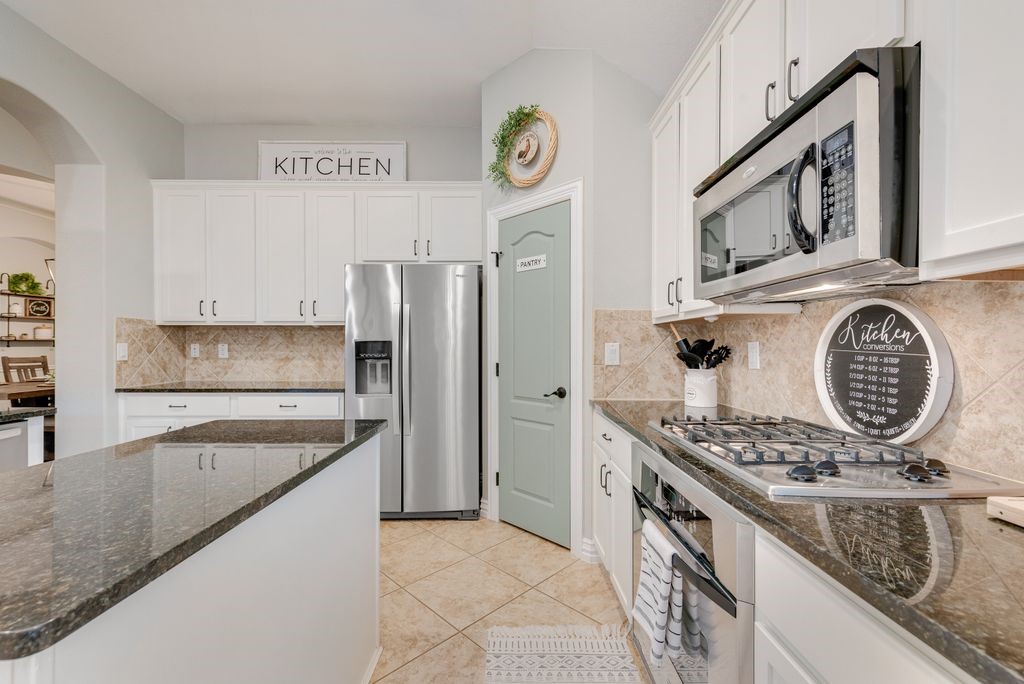 2944 Bahia Grand Prairie TX 75054