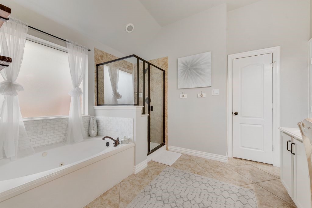 2944 Bahia Grand Prairie TX 75054
