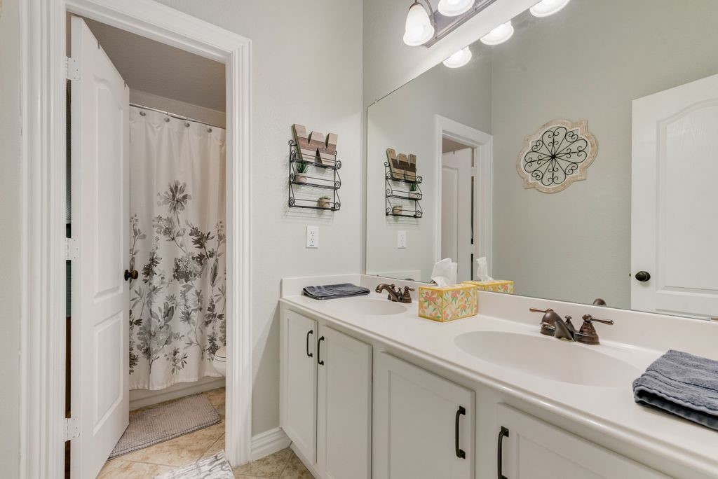 2944 Bahia Grand Prairie TX 75054
